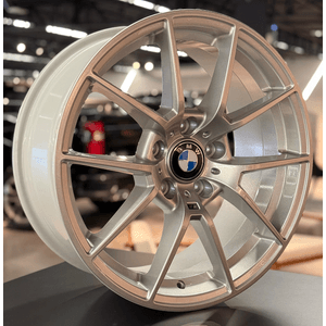Jogo-Roda-BMW-M4-CS-Aro-18-Prata